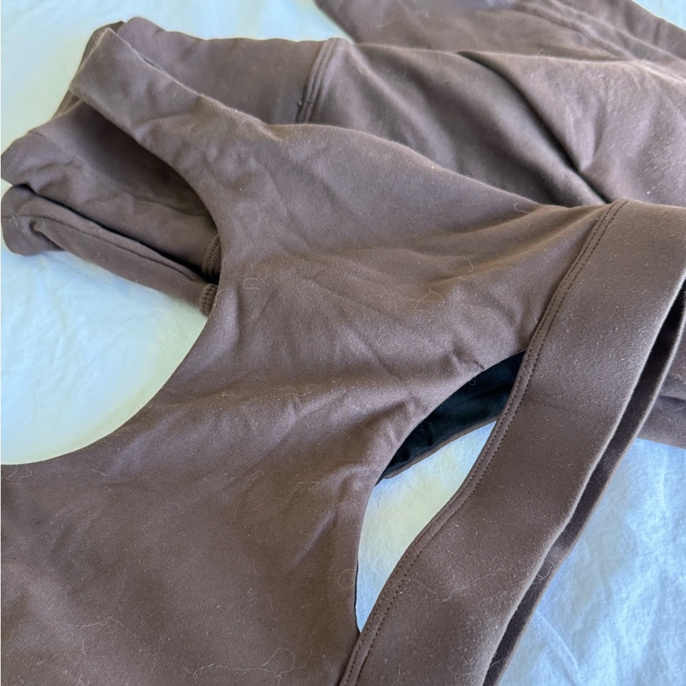 Muscle Intelligence Small Chocolate Leggings and top.